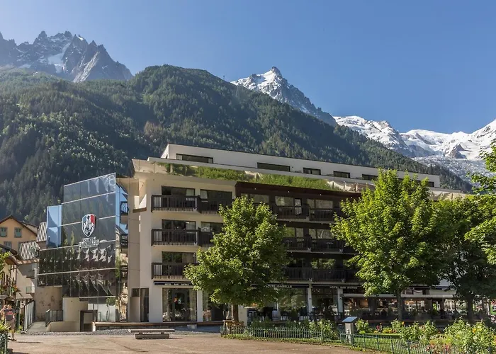 Hotel Pointe Isabelle 3*